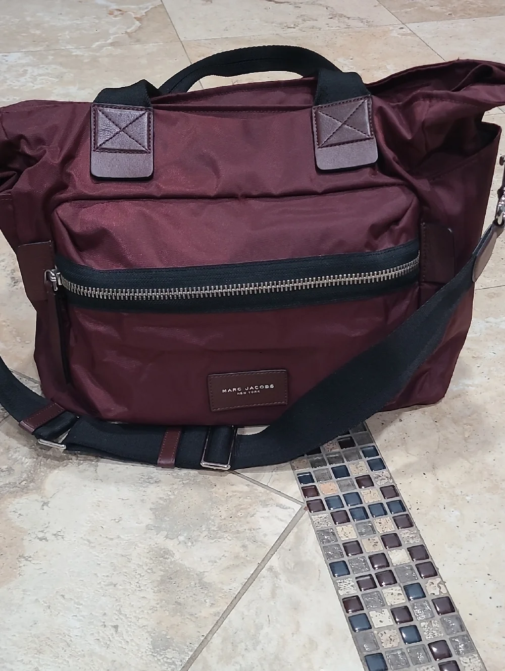 Marc Jacobs Baby Diaper Bag in Burgundy. It does not come With Changing Pad.